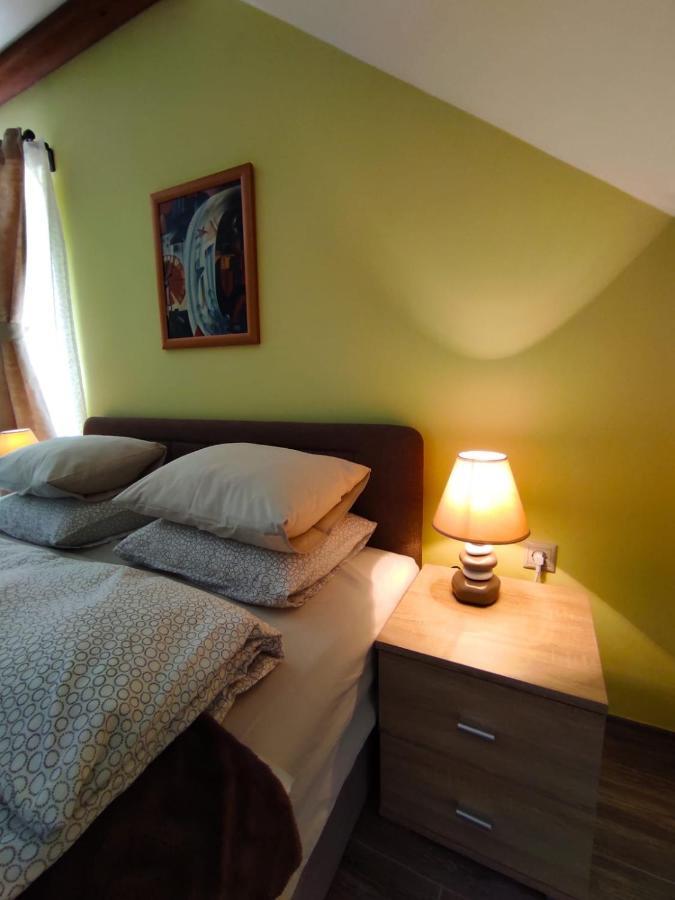 Accommodation "Old Town Dreznik" Rakovica Exterior photo